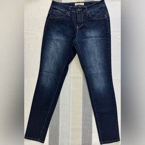 YMI Royalty For Me WannaBettaButt Dark Wash Denim Blue Jeans Size 4
